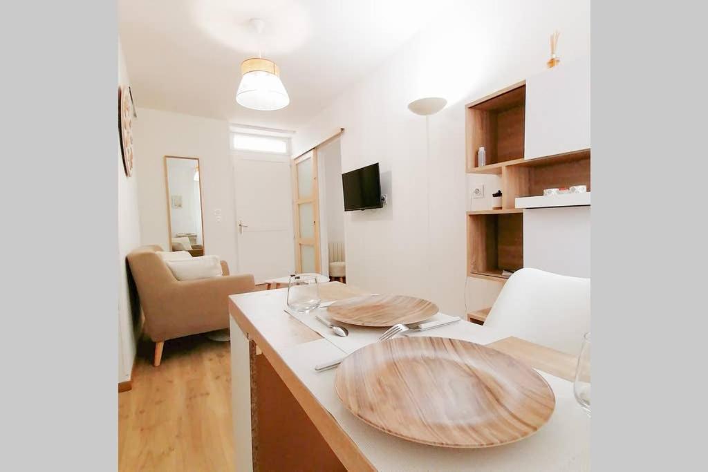 Appartement Le Cocoon / Proche Gare / Netflix à Sens Extérieur photo