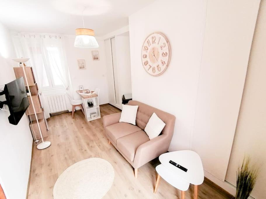 Appartement Le Cocoon / Proche Gare / Netflix à Sens Extérieur photo