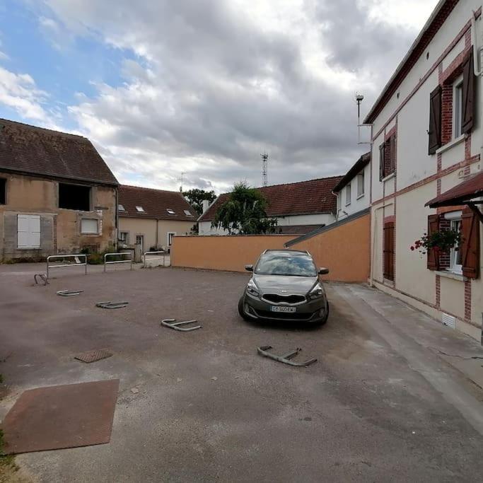 Appartement Le Cocoon / Proche Gare / Netflix à Sens Extérieur photo